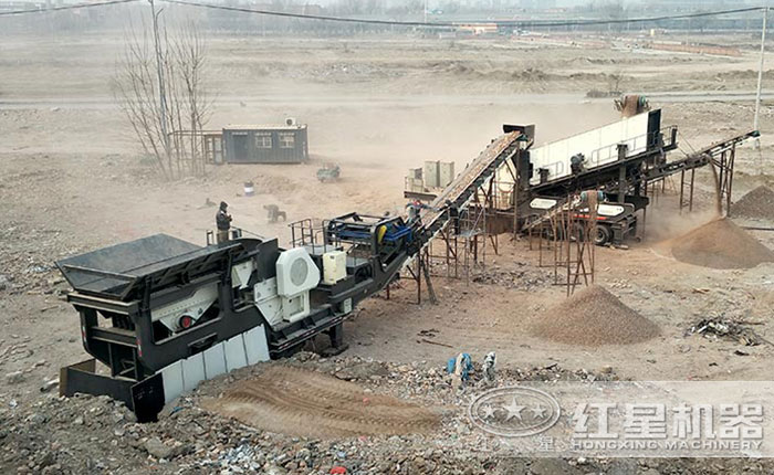 河南三门峡某制砂厂小型移动磕沙机应用
